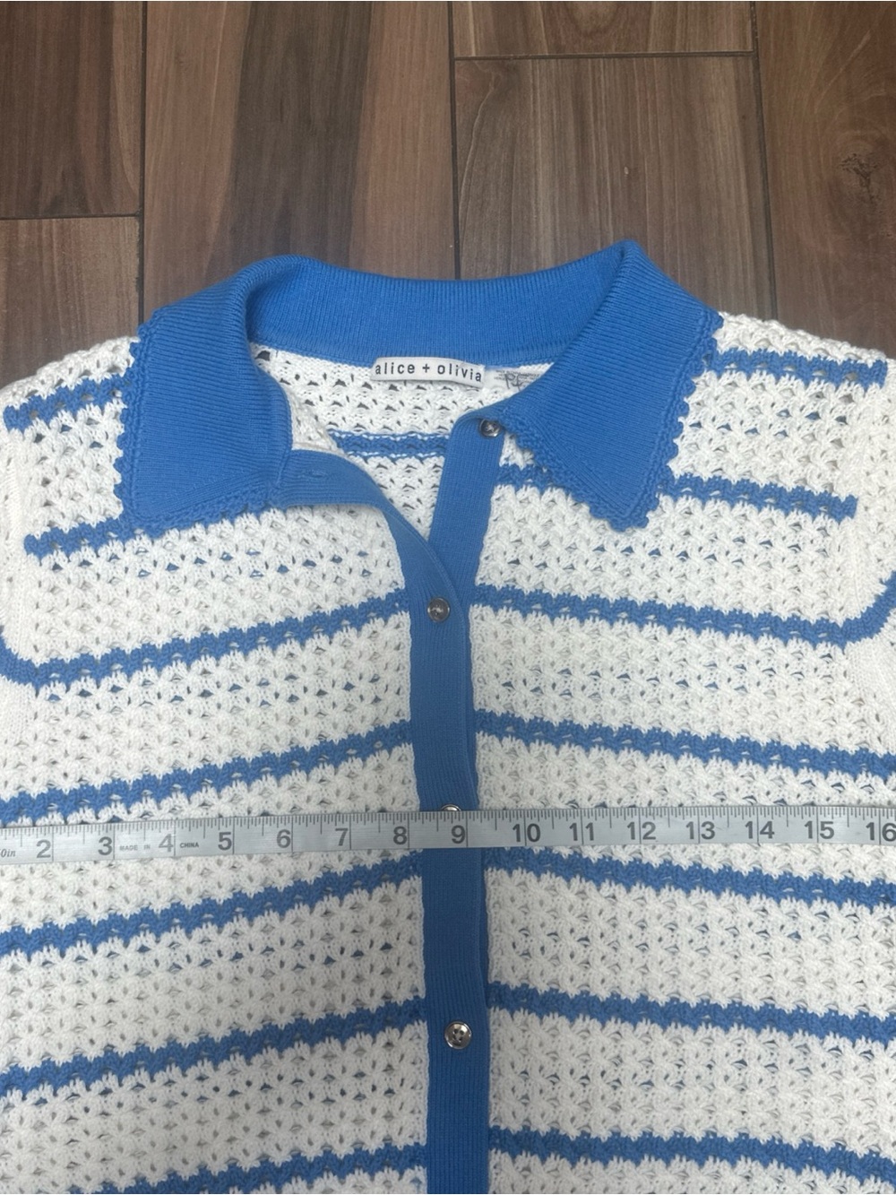ALICE + OLIVIA
Randall Open Stitch
Cotton Blend
Cardigan Size - s - Picture 8 of 10